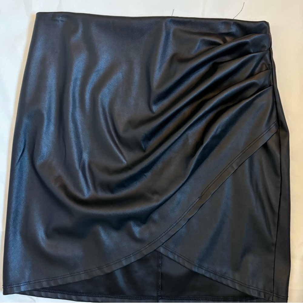 Elegant Black Faux Leather Skirt